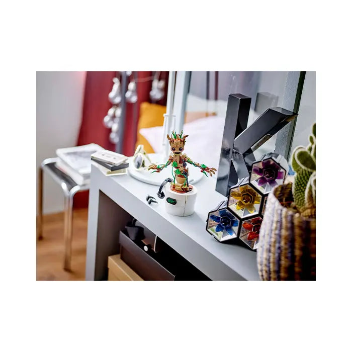 LEGO Marvel Dancing Groot - 459 Pieces
