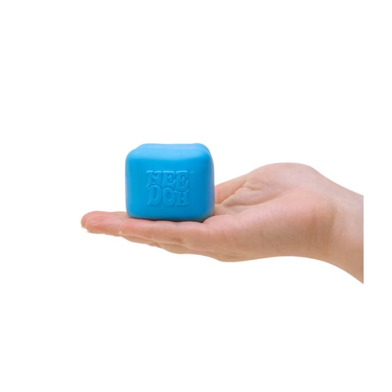 NEE DOH COLOR CHANGE CUBE