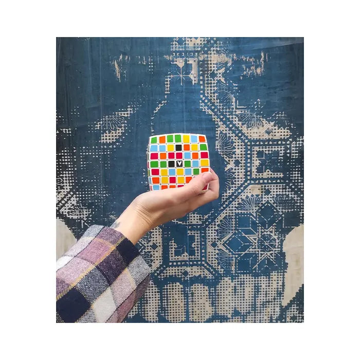 V-CUBE 7 X 7 WHITE PILLOWED