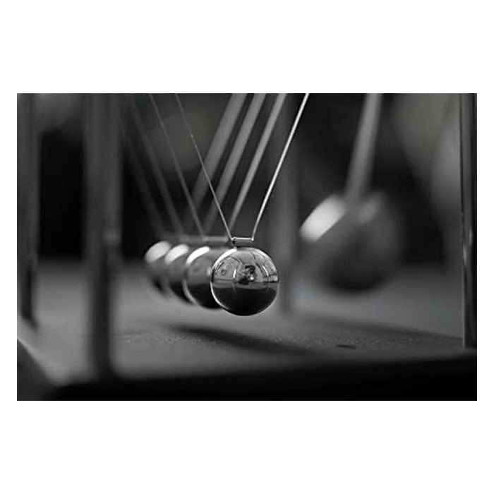 Large Newton's Cradle