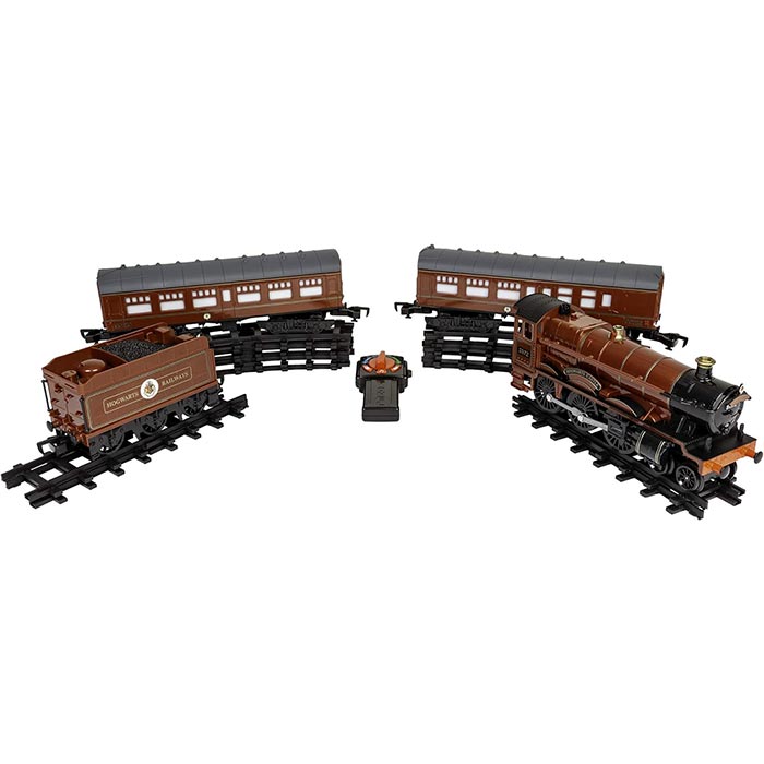 Lionel Trains - Hogwarts Express Ready to Play Train Set (Harry Potter)