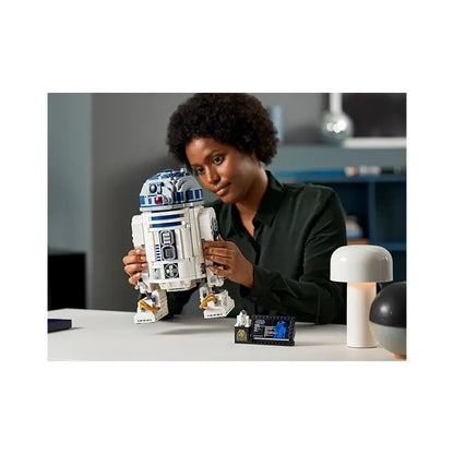 LEGO Star Wars R2-D2 - 2314 Pieces