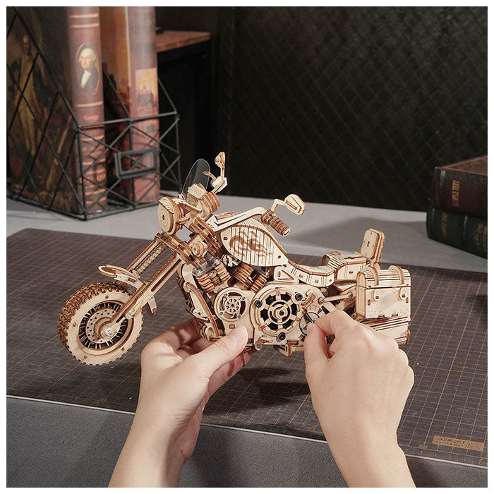 ROKR Cruiser Motorcycle 3D Wooden Puzzle - 420 pcs