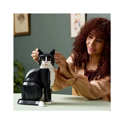 LEGO Ideas Tuxedo Cat - 1710 Pieces
