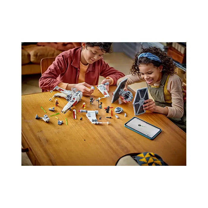 LEGO Star Wars TIE Fighter &amp; X-Wing Mash-up - 1063 Pieces