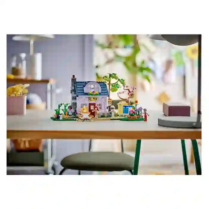 LEGO Friends Beekeepers House And Flower Garden 1161 Pieces