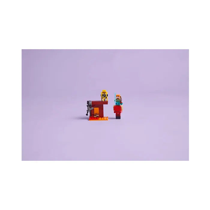 LEGO Minecraft The Nether Lava Battle 99 Pieces