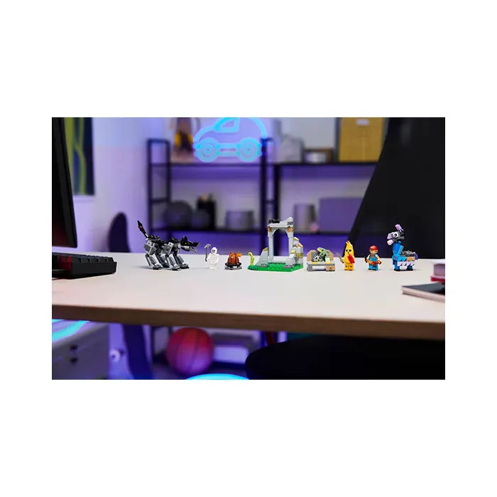 LEGO Fortnite Peely &amp; Sparkplug's Camp 250 Pieces