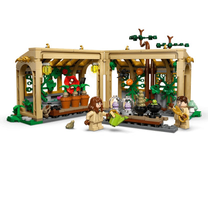 LEGO Harry Potter Hogwarts Castle: Herbology Class 390 Pieces