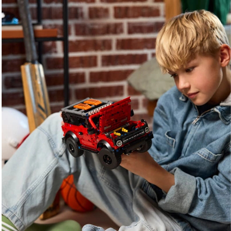 LEGO Technic Ford Bronco® SUV 943 Pieces