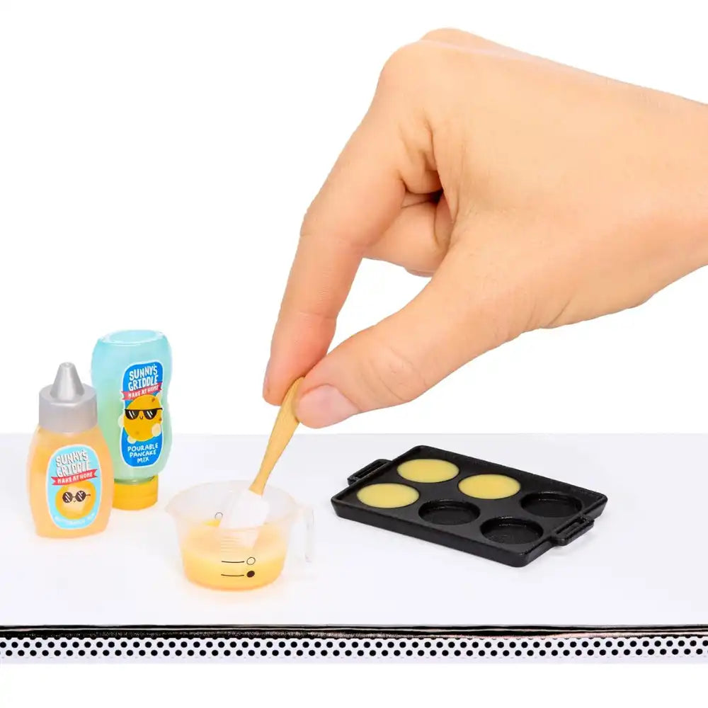 Make It Mini Miniverse - From Scratch Series 2 Mini Collectible Food DIY Set