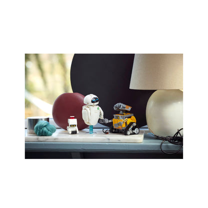 LEGO Disney WALL-E and EVE 811 Pieces