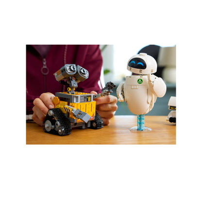 LEGO Disney WALL-E and EVE 811 Pieces