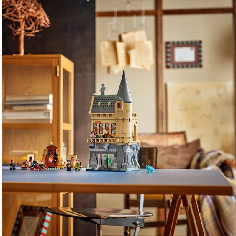 LEGO Harry Potter Hogwarts Castle: Hospital Wing 907 Pieces