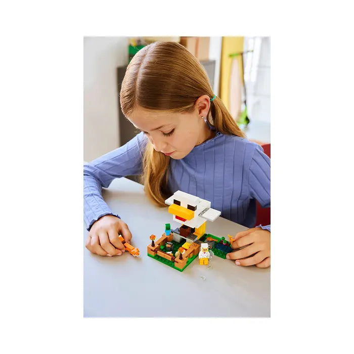 LEGO Minecraft Chicken Farm 233 Pieces