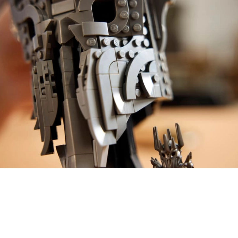LEGO Icons The Lord of the Rings: Sauron's Helmet 538 Pieces