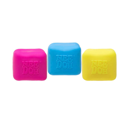 NEE DOH COLOR CHANGE CUBE