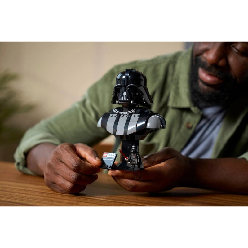 LEGO Star Wars: DARTH VADER BUST 349 Pieces