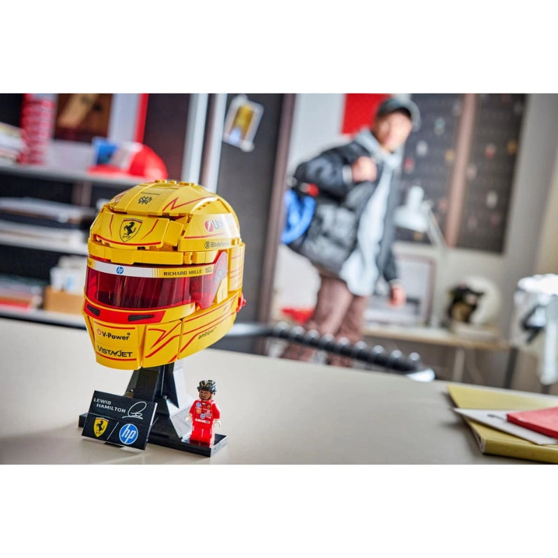 Scuderia Ferrari HP Lewis Hamilton Helmet 884 Pieces
