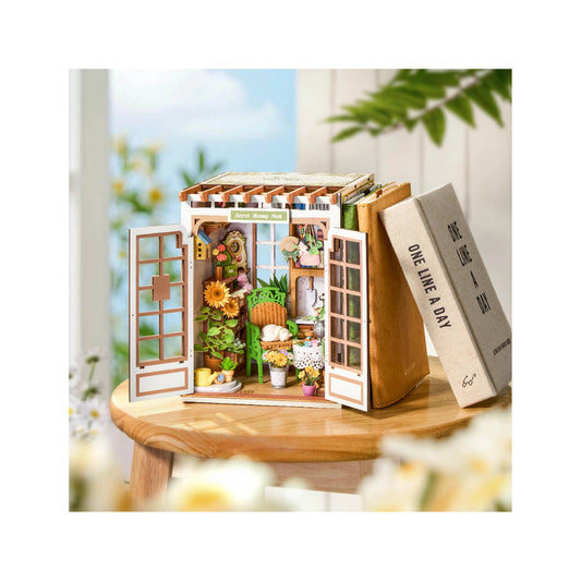 Robotime Rolife DIY Book Nook Kit - Secret Bloomy Nook