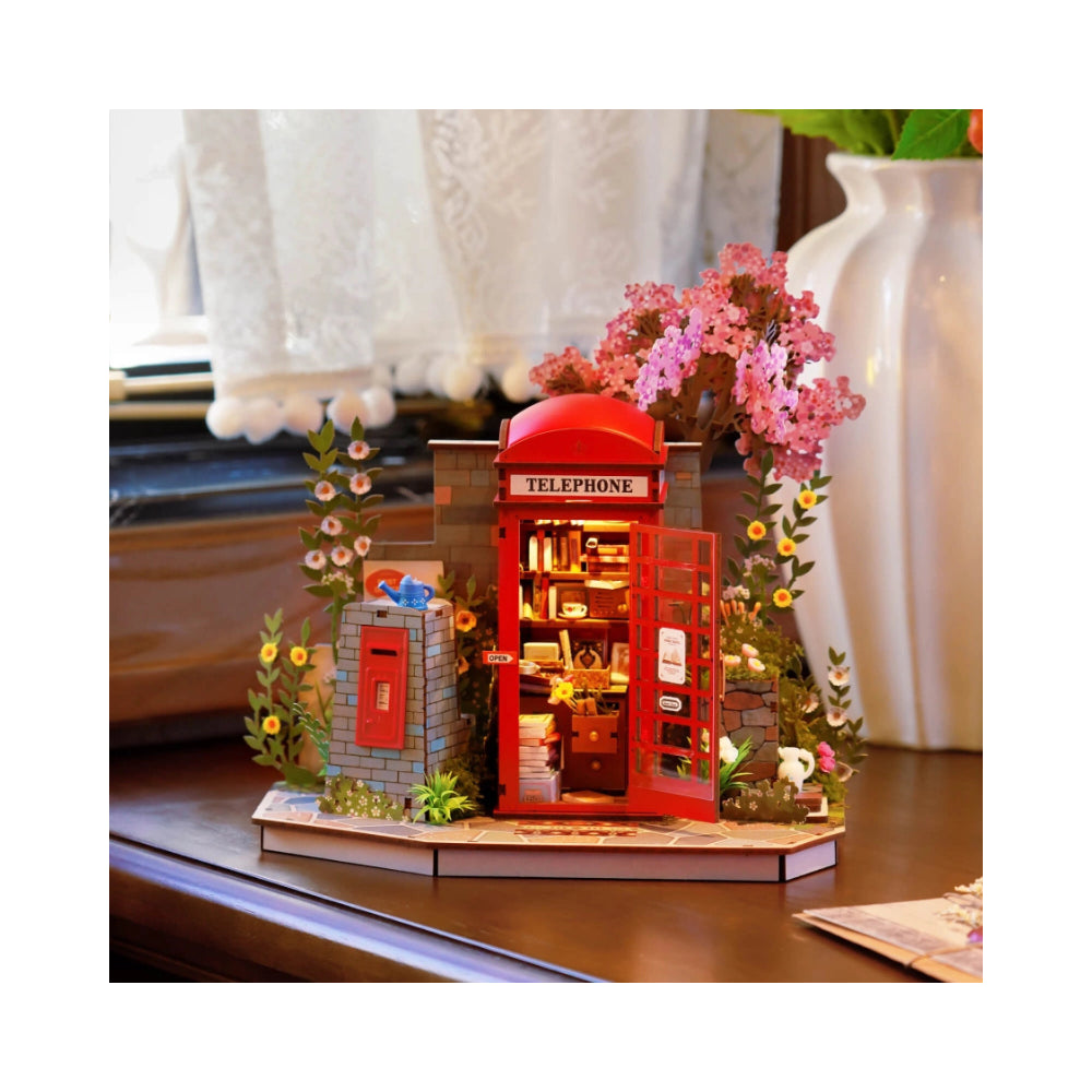 Robotime Rolife 3D Wooden Puzzle - Blossom Book Booth