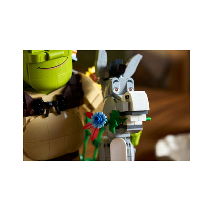 LEGO Shrek, Donkey & Puss in Boots 1403 Pieces