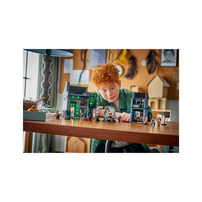 LEGO Harry Potter Knockturn Alley  Wizarding Shops 788 Pieces