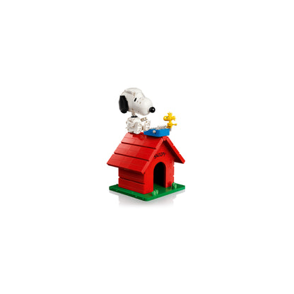 LEGO Ideas Peanuts: Snoopy's Doghouse 964 Pieces